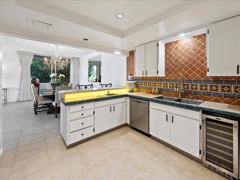 899 Island Drive, Unit 102 Rancho Mirage, CA 92270 - Photo 26 of 41 26-Photo-24