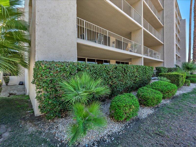 899 Island Drive, Unit 102 Rancho Mirage, CA 92270 - Photo 7 of 41 07-Photo-3