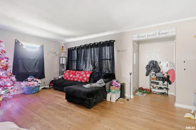 $169,900 | 1628 25th Avenue, Rock Island, IL 61201