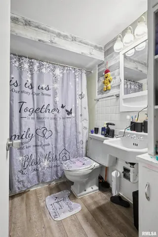 $169,900 | 1628 25th Avenue, Rock Island, IL 61201