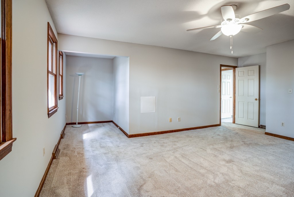 2 Castle Hills Road, Unit F Agawam, MA 01001 - Photo 18 of 30 Gallery Image 18