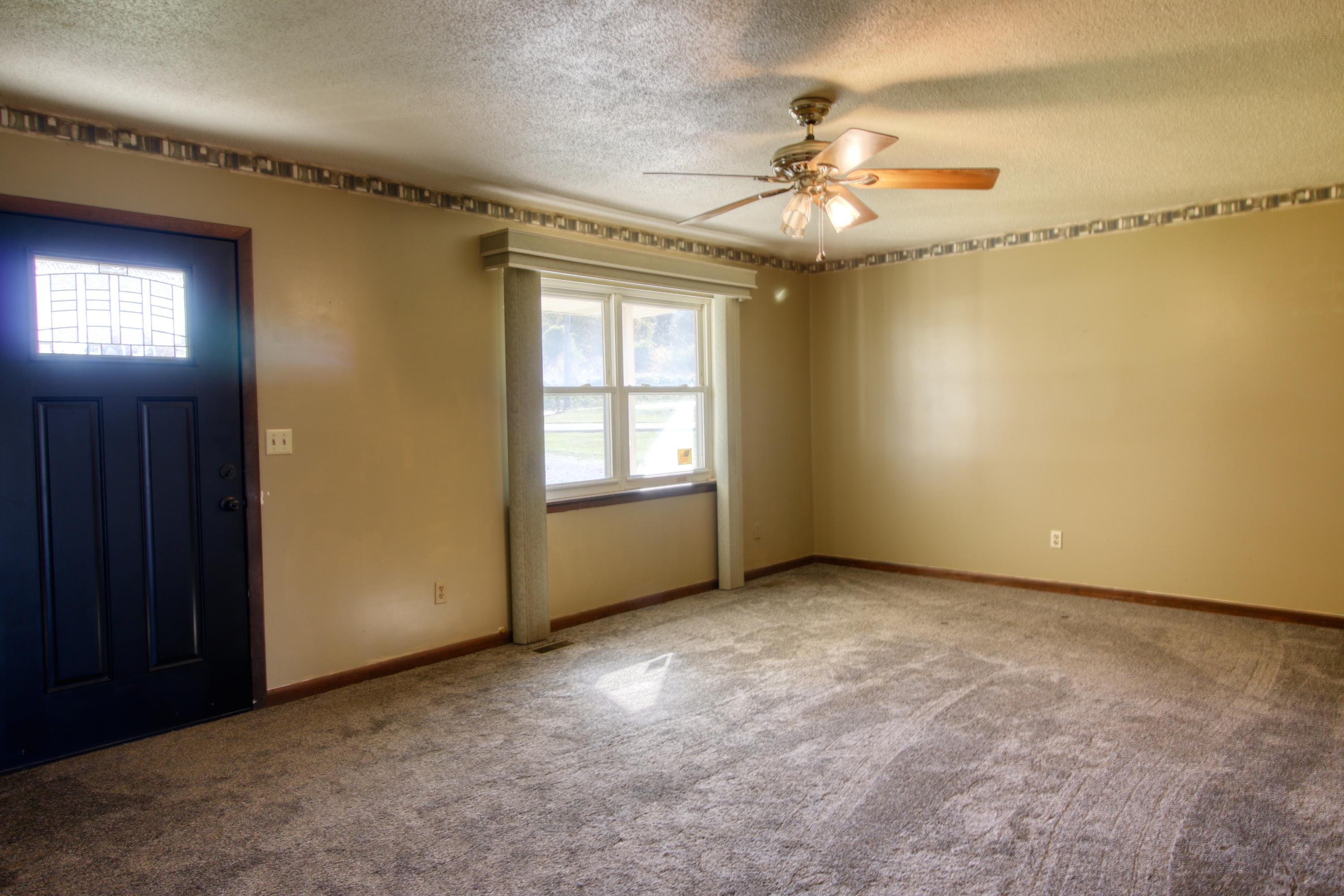 269 Potato Farm Road Crossville, TN 38571 - Photo 13 of 27 Living
