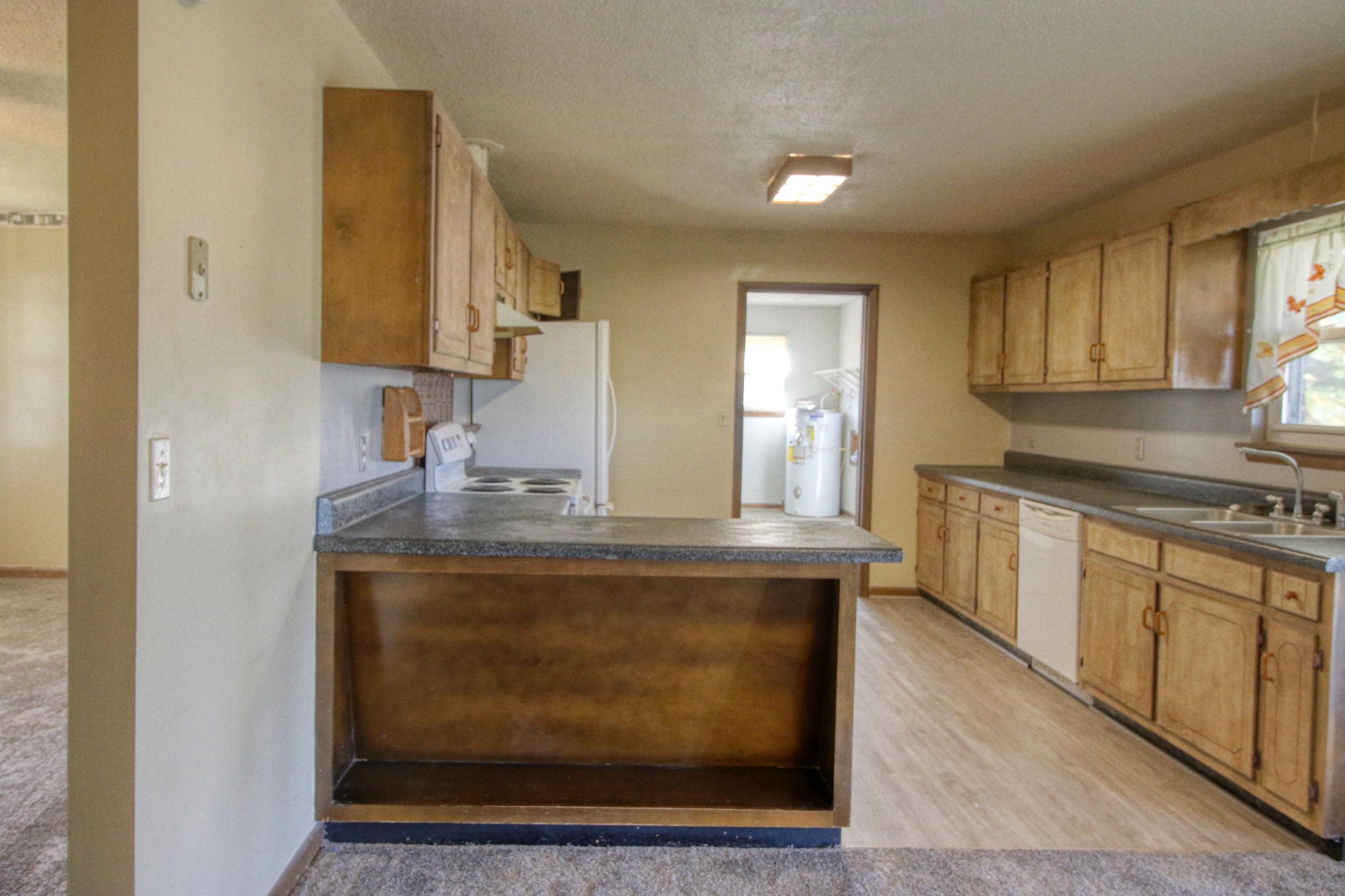 269 Potato Farm Road Crossville, TN 38571 - Photo 5 of 27 Kitchen from Dining