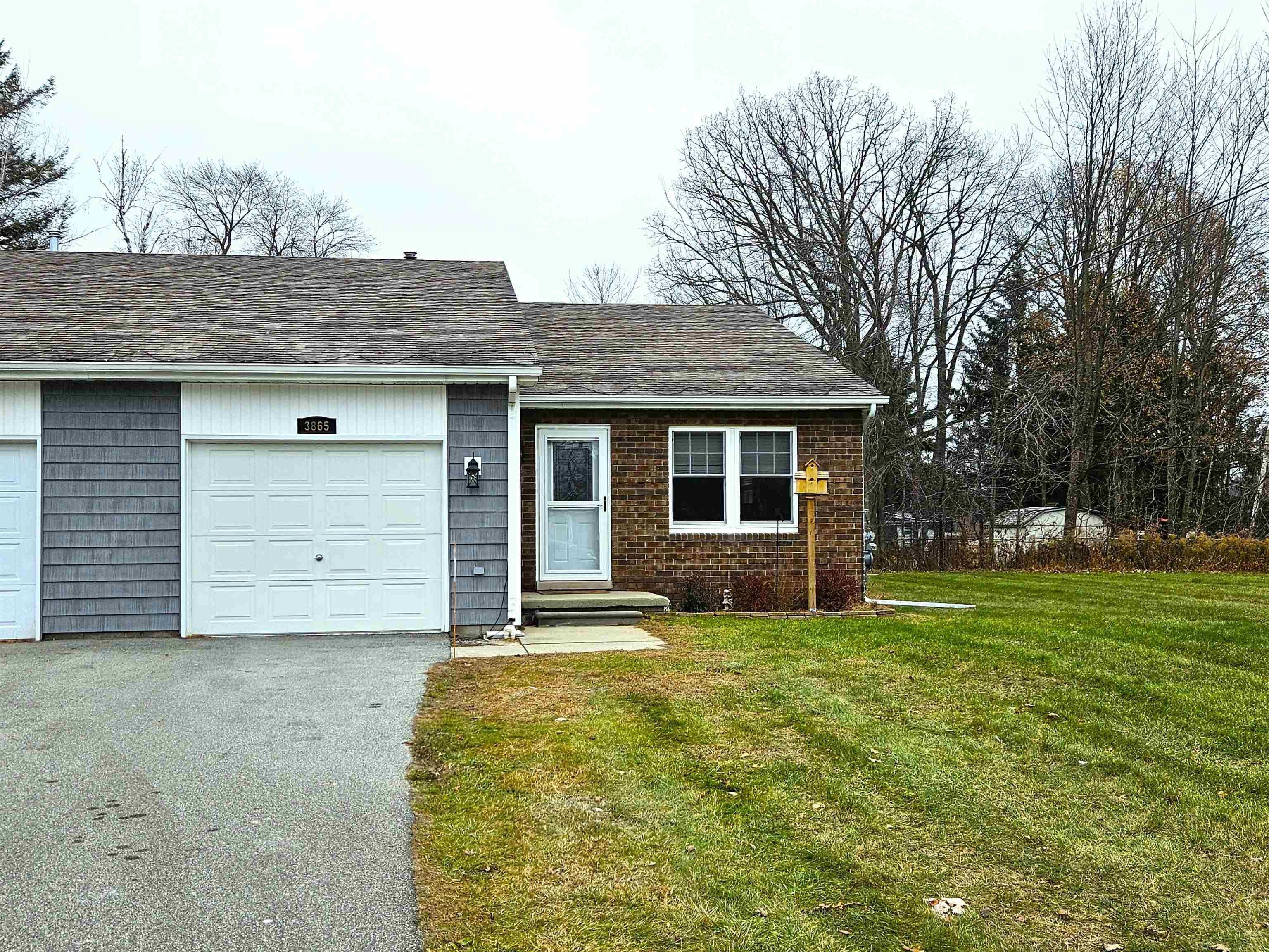 3865 Krafft Road Fort Gratiot, MI 48059 - Photo 3 of 26