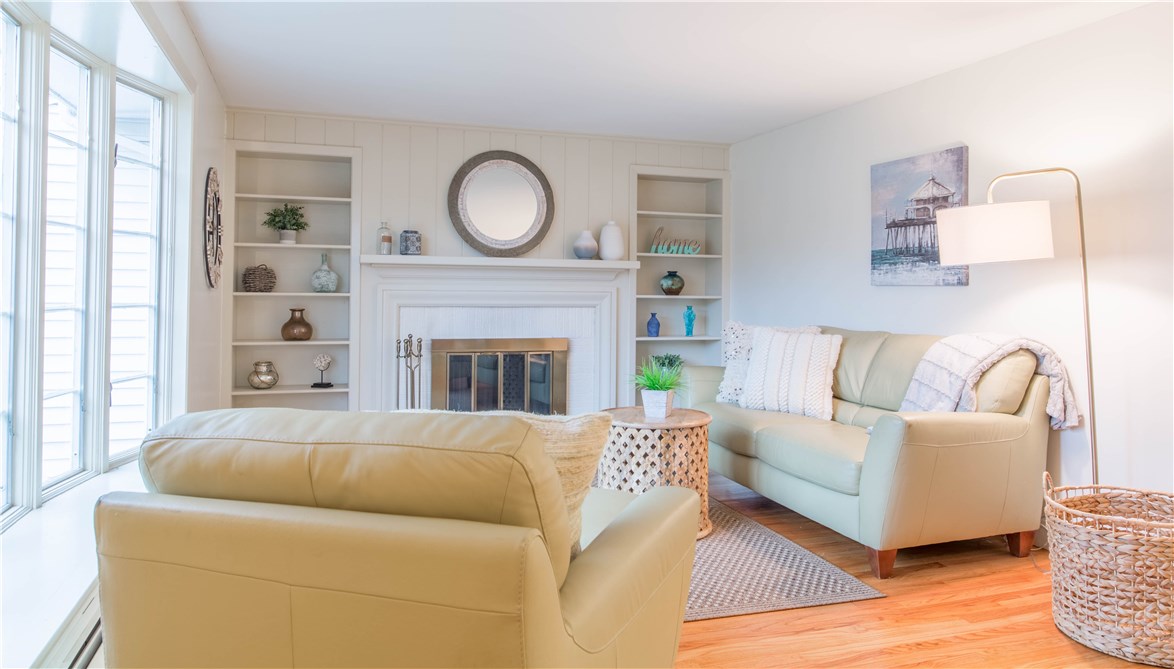 57 Rutherford Avenue Warwick, RI 02886 - Photo 3 of 34 Gallery Image 3