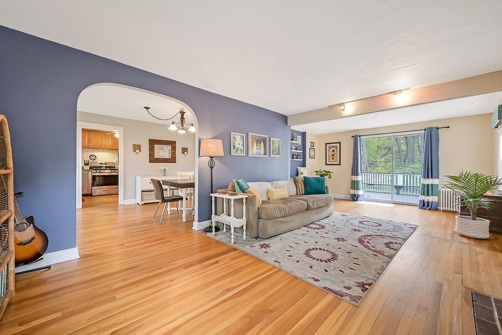 36 Westbrook Road Worcester, MA 01602 - Photo 3 of 33 Gallery Image 3