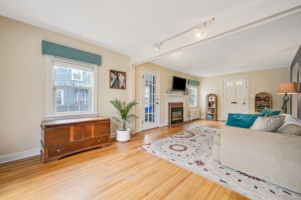 36 Westbrook Road Worcester, MA 01602 - Photo 6 of 33 Gallery Image 6