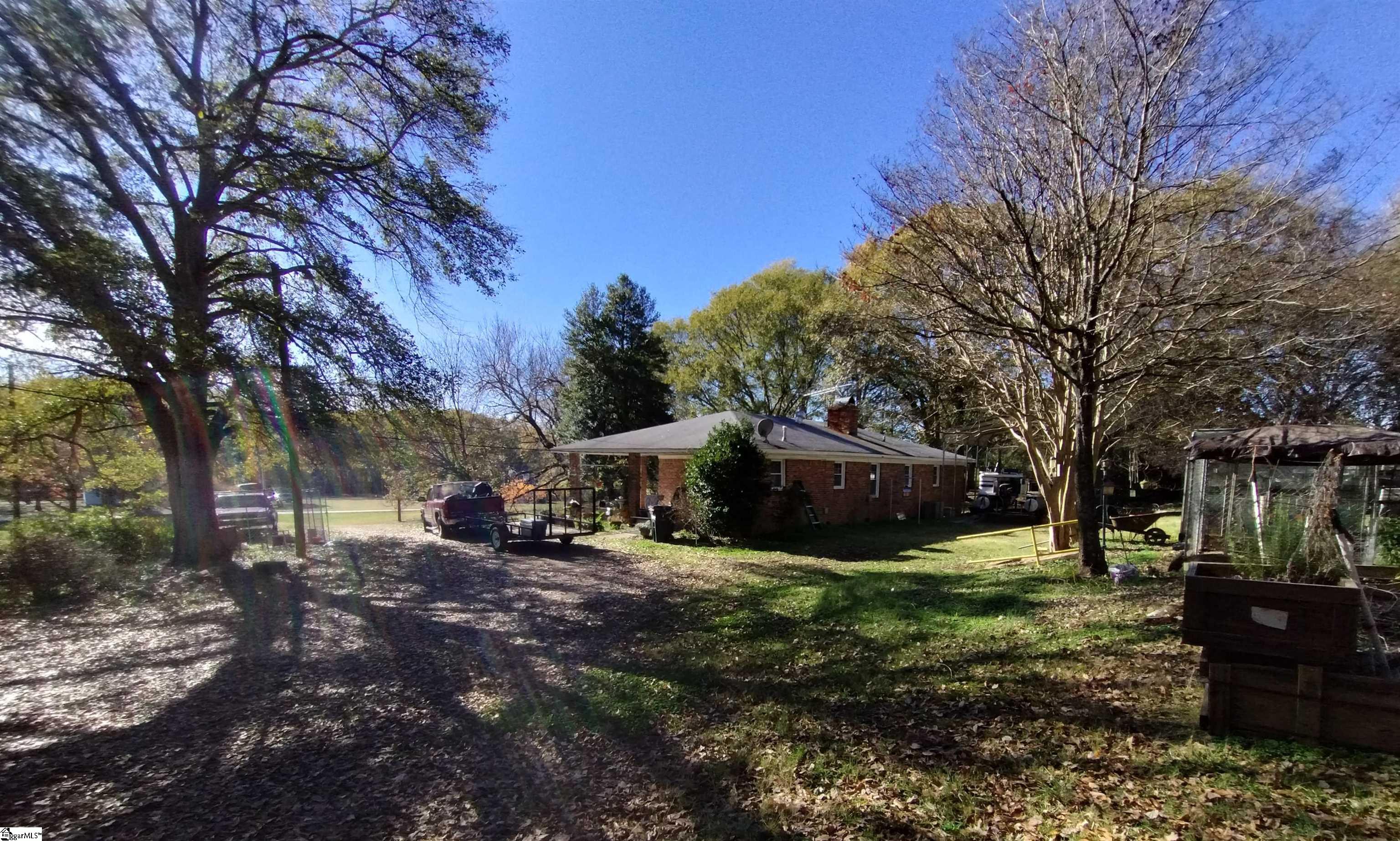 1067 Fairview Church Road Fountain Inn, SC 29644 - Photo 13 of 29