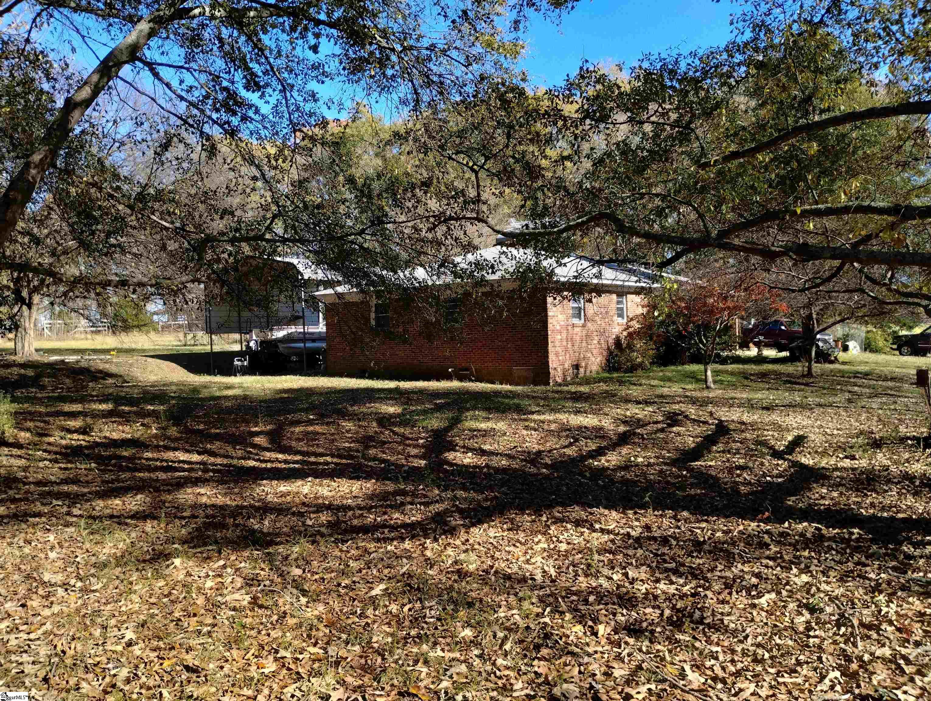 1067 Fairview Church Road Fountain Inn, SC 29644 - Photo 5 of 29
