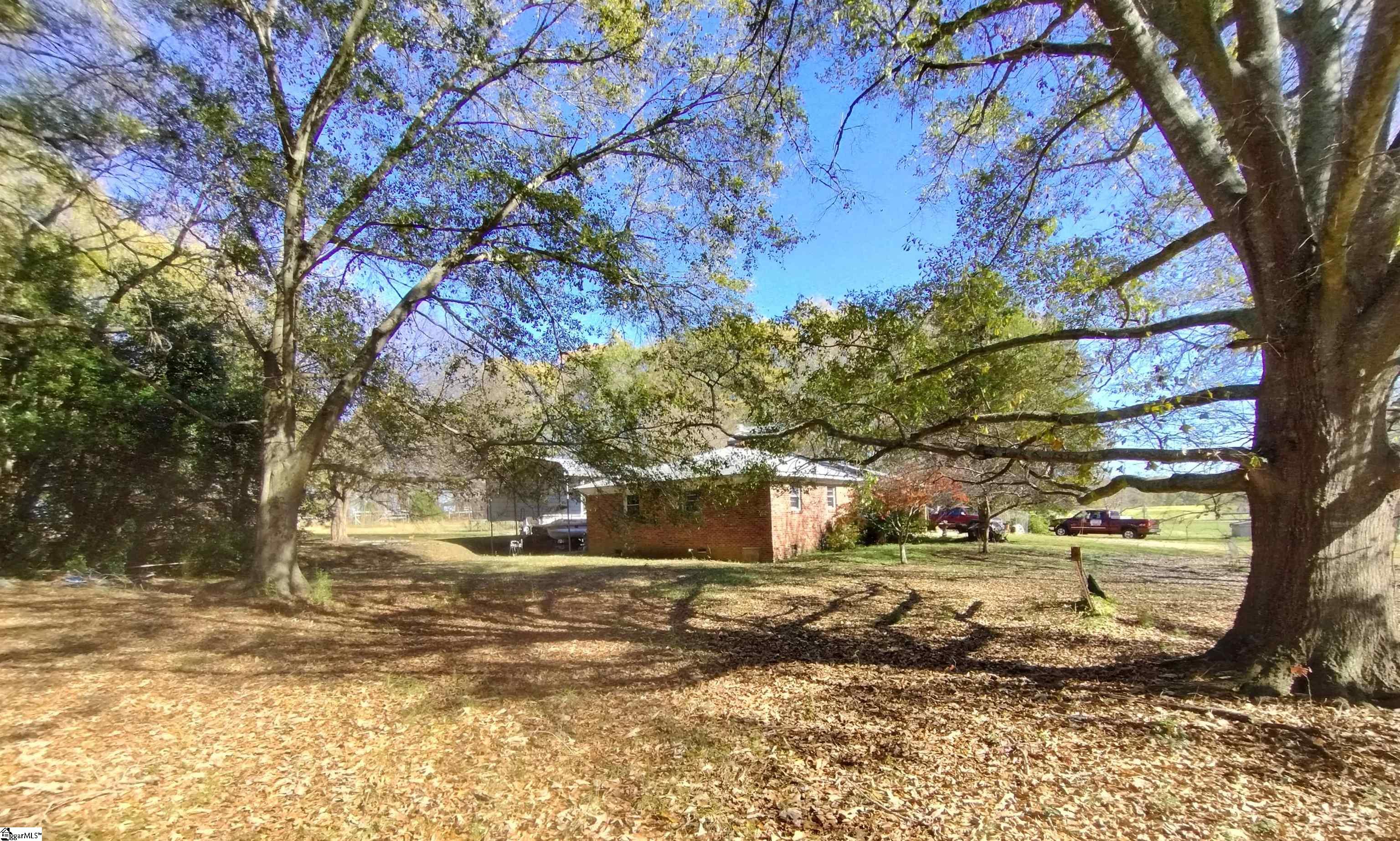 1067 Fairview Church Road Fountain Inn, SC 29644 - Photo 6 of 29