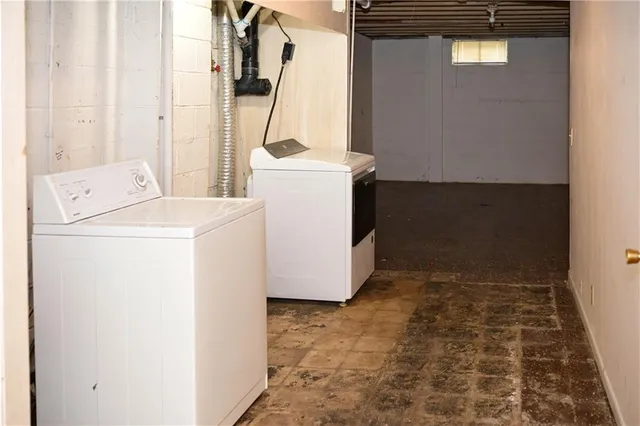 $154,900 | 7940 East 102nd Street, Kansas City, MO 64134