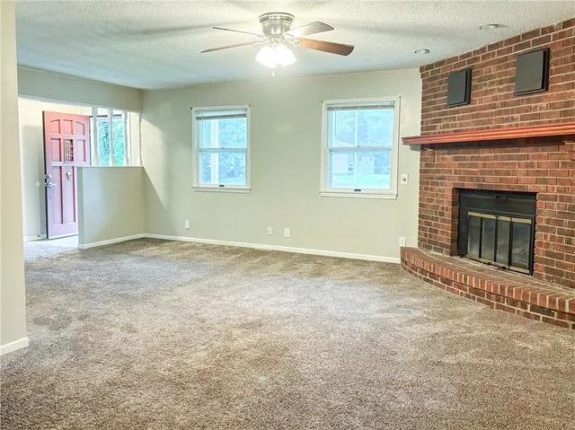 $154,900 | 7940 East 102nd Street, Kansas City, MO 64134
