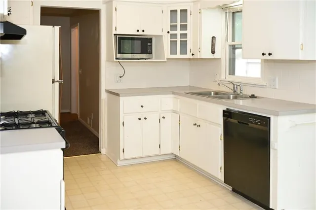 $154,900 | 7940 East 102nd Street, Kansas City, MO 64134