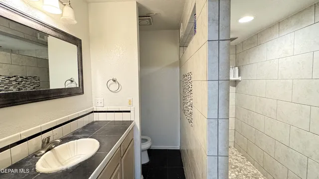 $339,500 | 31 Stratford Hall Circle, El Paso, TX 79912