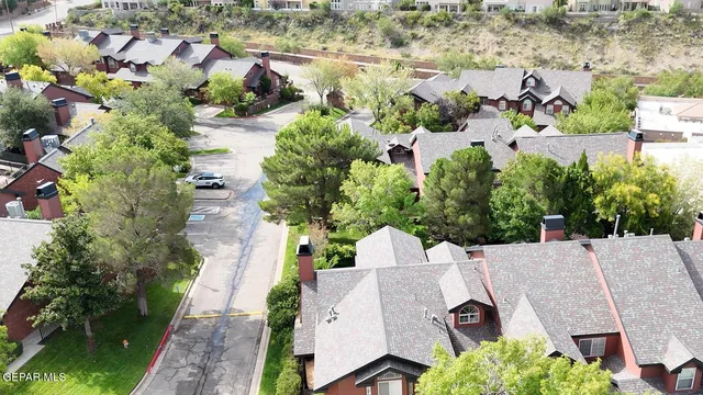 $339,500 | 31 Stratford Hall Circle, El Paso, TX 79912