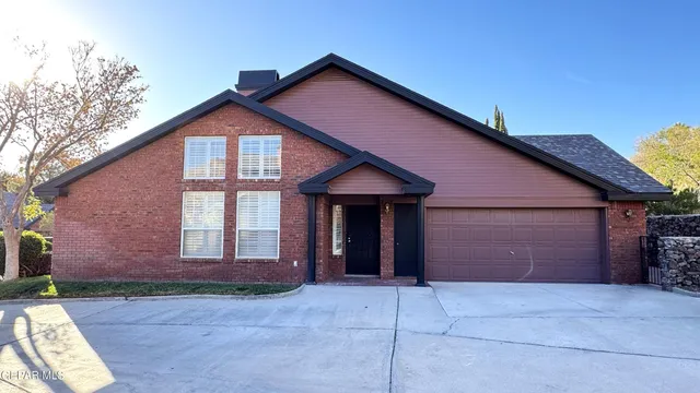 $339,500 | 31 Stratford Hall Circle, El Paso, TX 79912