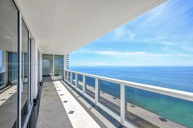 $9,350 | 1850 South Ocean Drive, Unit 4204, Hallandale Beach, FL 33009