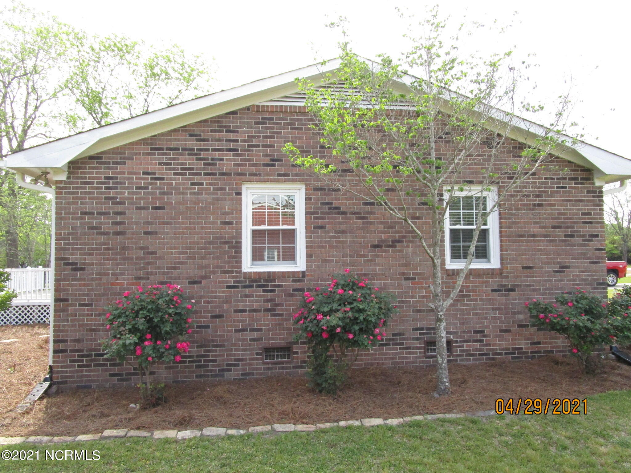 533 Tyree Road Kinston, NC 28504 - Photo 31 of 40 533 Tyree Road 4-29-2021 (39)