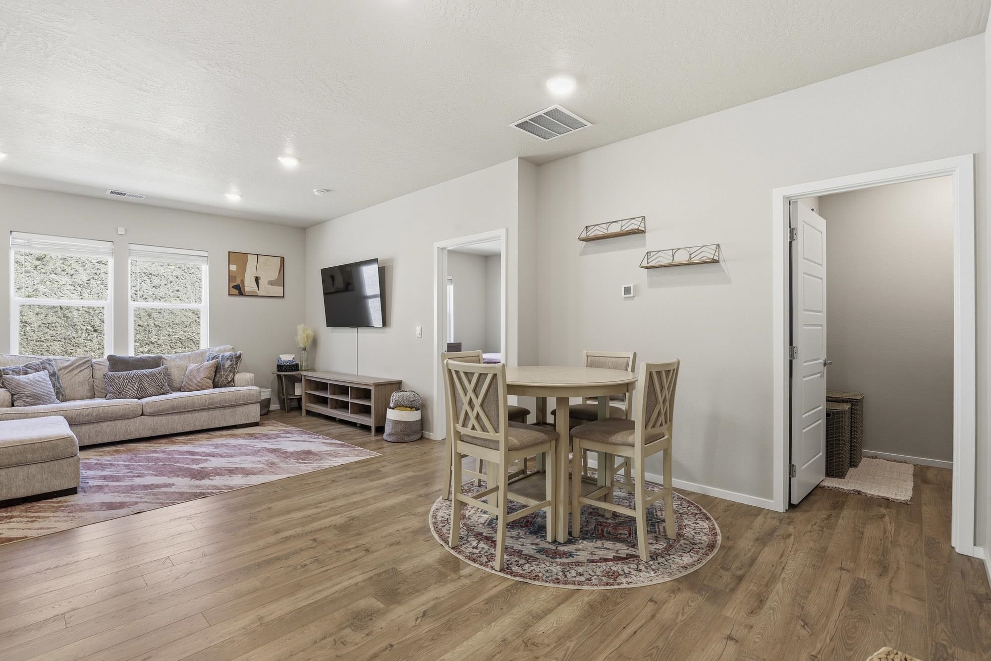 8009 South Avery Road Cheney, WA 99004 - Photo 11 of 45