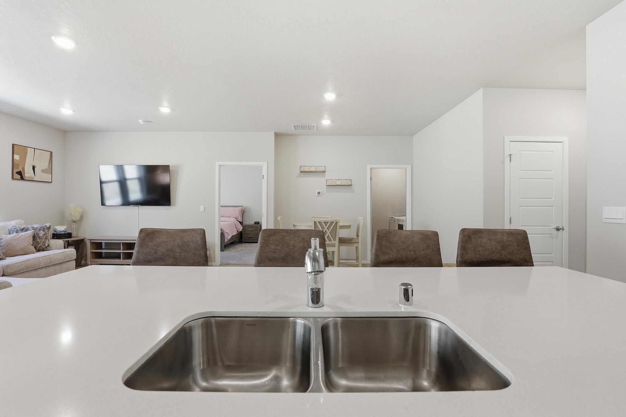 8009 South Avery Road Cheney, WA 99004 - Photo 15 of 45