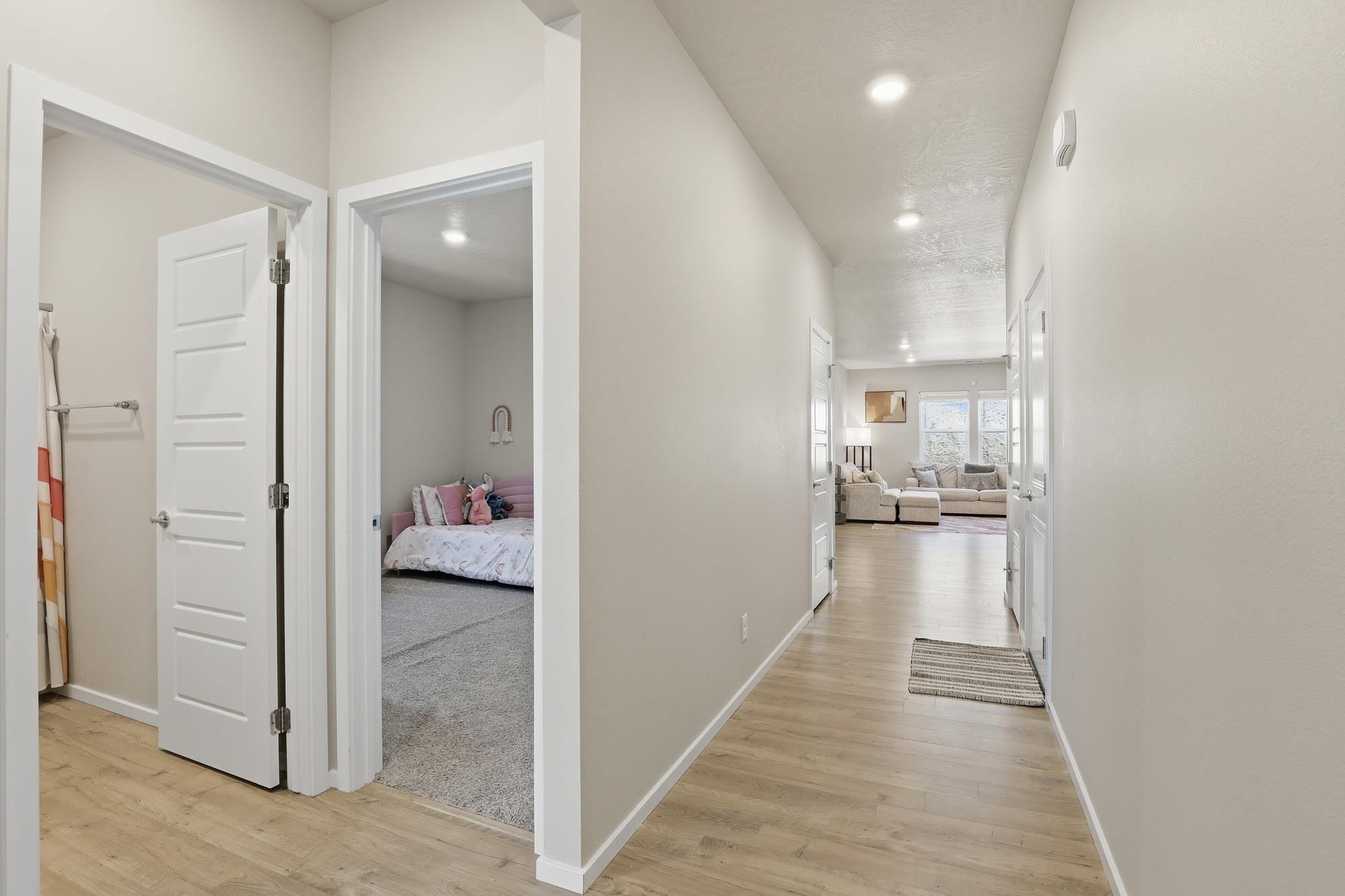 8009 South Avery Road Cheney, WA 99004 - Photo 4 of 45