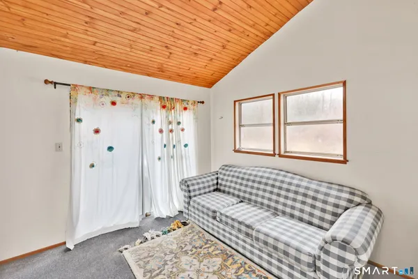 $299,000 | 1091 Flanders Road, Coventry, CT 06238