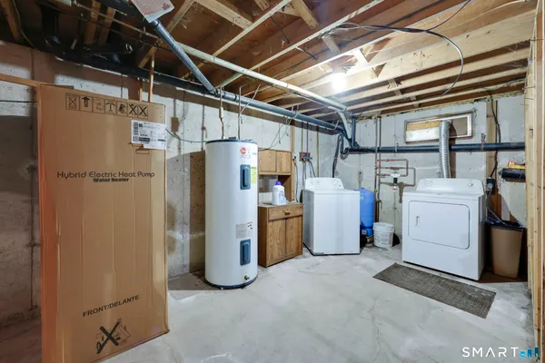 $299,000 | 1091 Flanders Road, Coventry, CT 06238