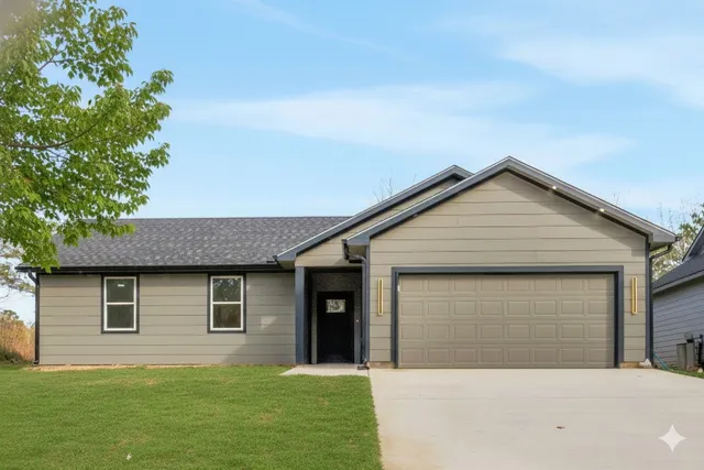 $259,900 | 330 South Pine Harbour Drive, Coldspring, TX 77331