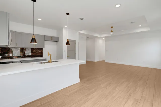 $259,900 | 330 South Pine Harbour Drive, Coldspring, TX 77331