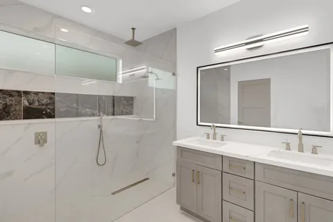 $259,900 | 330 South Pine Harbour Drive, Coldspring, TX 77331