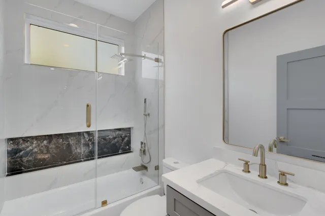 $259,900 | 330 South Pine Harbour Drive, Coldspring, TX 77331