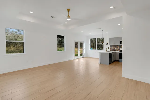 $259,900 | 330 South Pine Harbour Drive, Coldspring, TX 77331