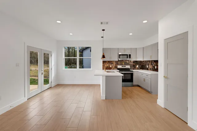 $259,900 | 330 South Pine Harbour Drive, Coldspring, TX 77331