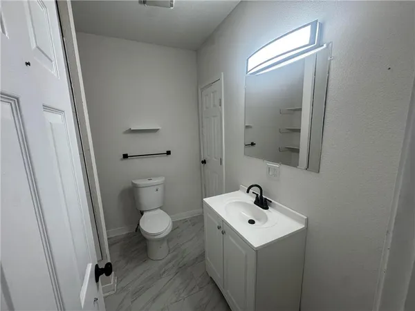 $137,860 | 5814 Northeast Gunn Avenue, Kansas City, MO 64119