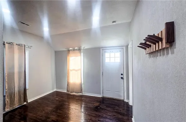 $137,860 | 5814 Northeast Gunn Avenue, Kansas City, MO 64119