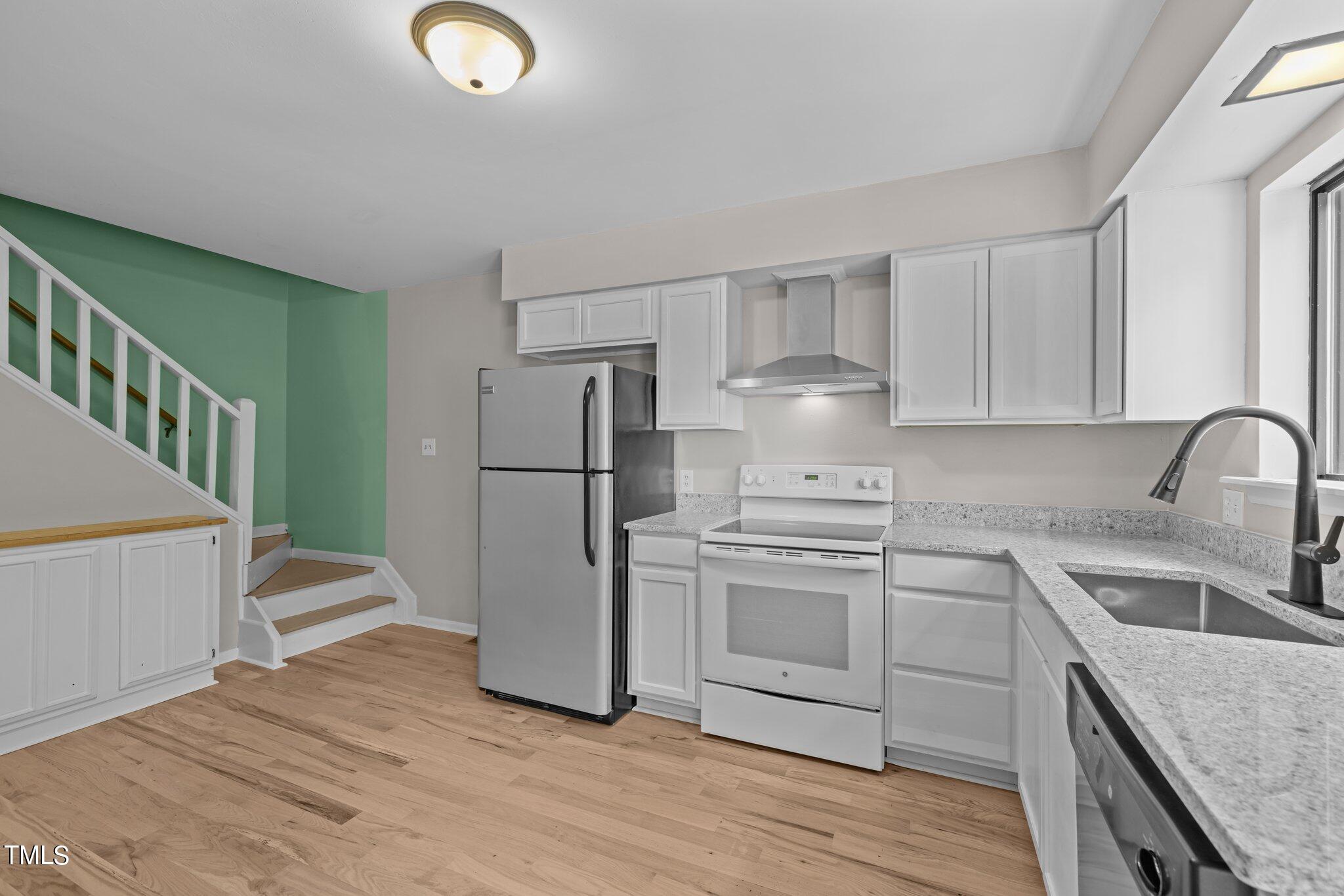 702 Green Ridge Drive Raleigh, NC 27609 - Photo 12 of 44 13-web-or-mls-5Z8A4246
