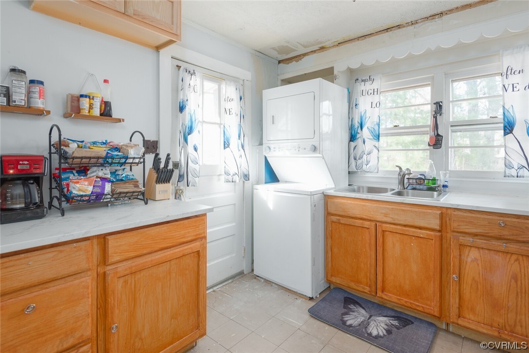 20 Old Enon Road Fredericksburg, VA 22406 - Photo 7 of 23 a kitchen with sink a window and cabinets