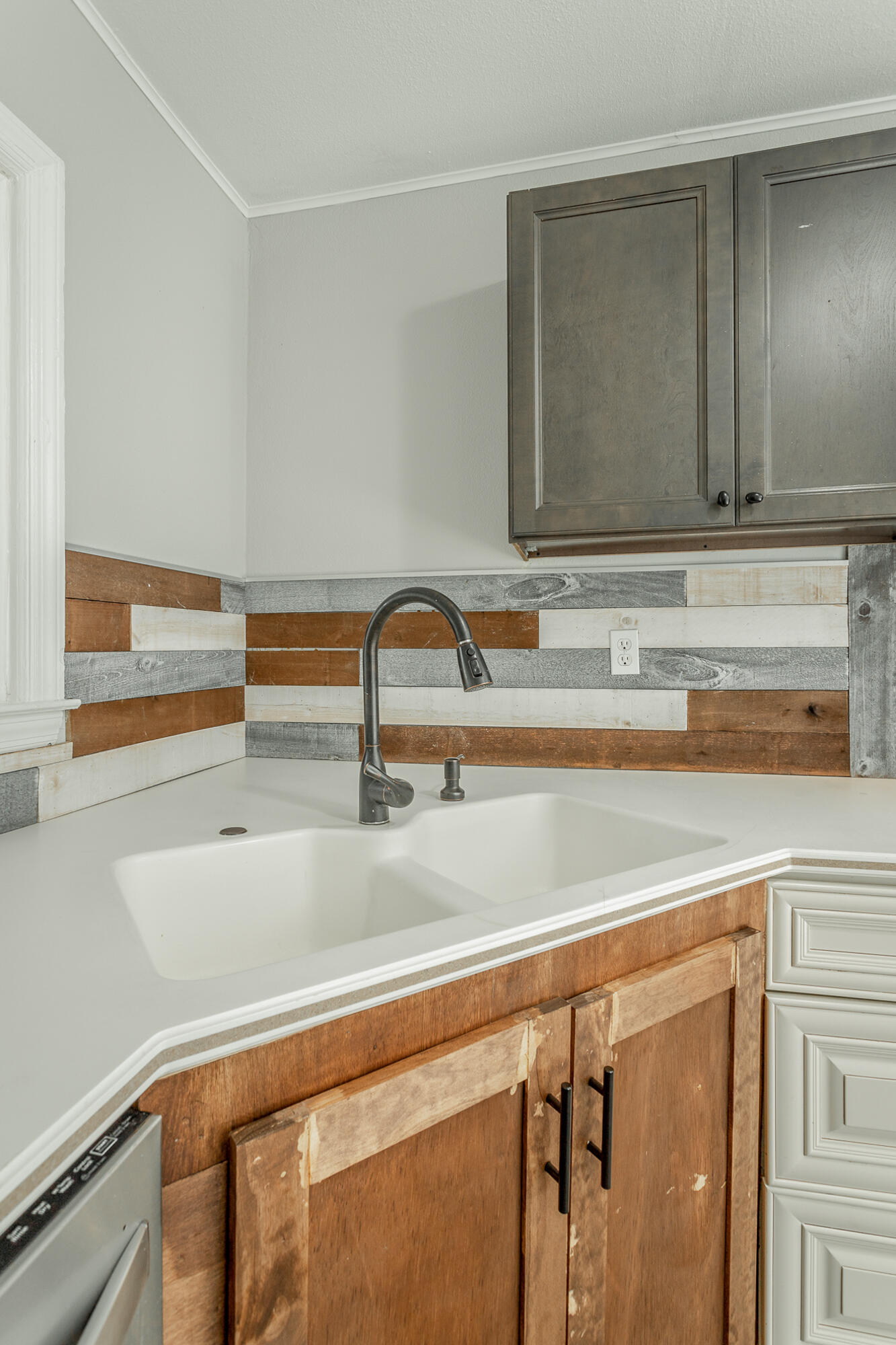 656 North Moore Road Chattanooga, TN 37411 - Photo 17 of 39 656 N Moore Rd. HD-12