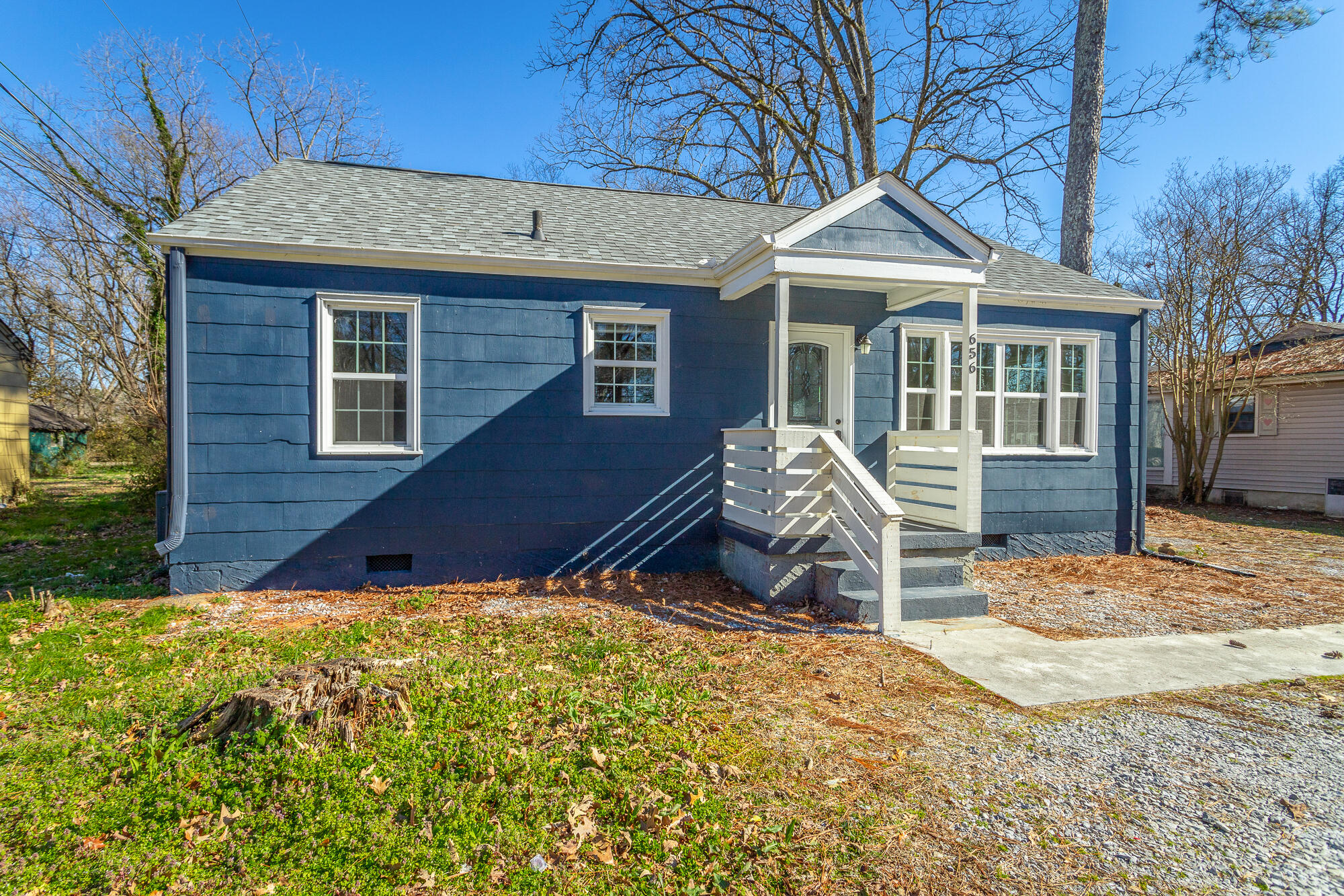 656 North Moore Road Chattanooga, TN 37411 - Photo 3 of 39 656 N Moore Rd. HD-39