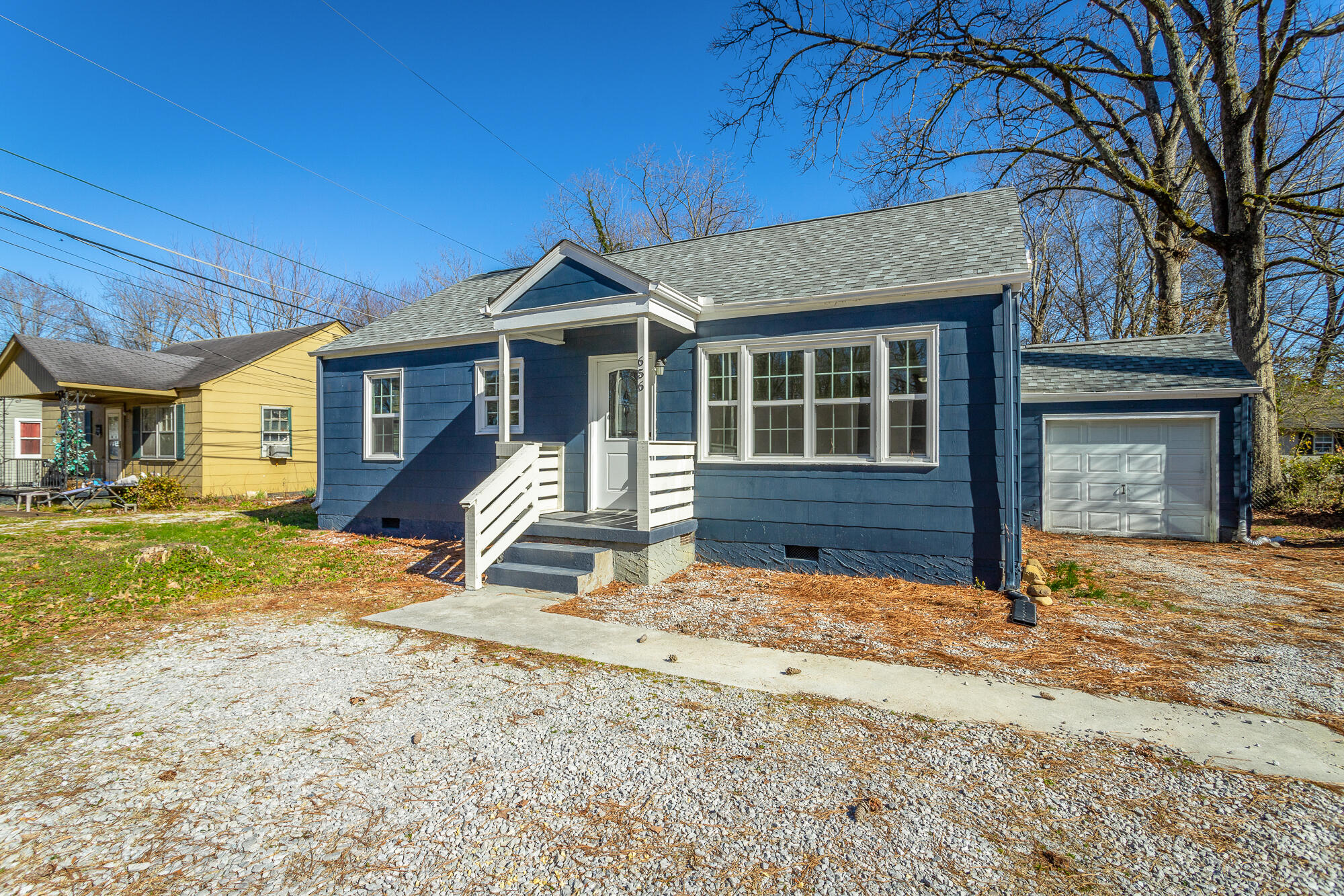 656 North Moore Road Chattanooga, TN 37411 - Photo 4 of 39 656 N Moore Rd. HD-32