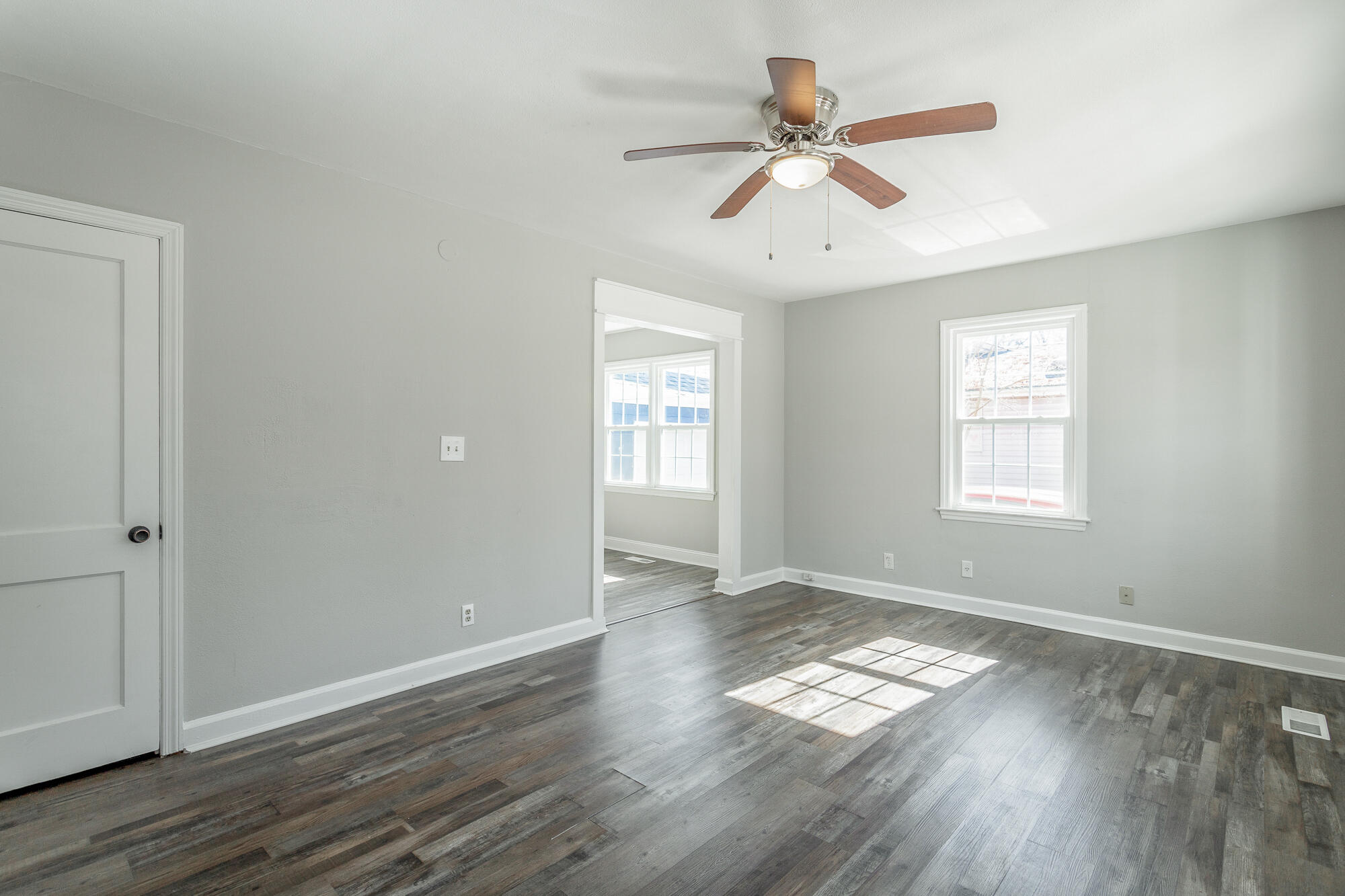 656 North Moore Road Chattanooga, TN 37411 - Photo 6 of 39 656 N Moore Rd. HD-1