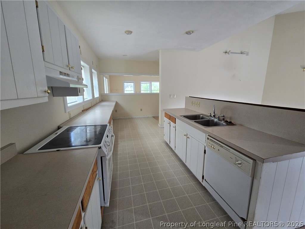 5076 Sanderosa Road Fayetteville, NC 28312 - Photo 39 of 40 kitchen