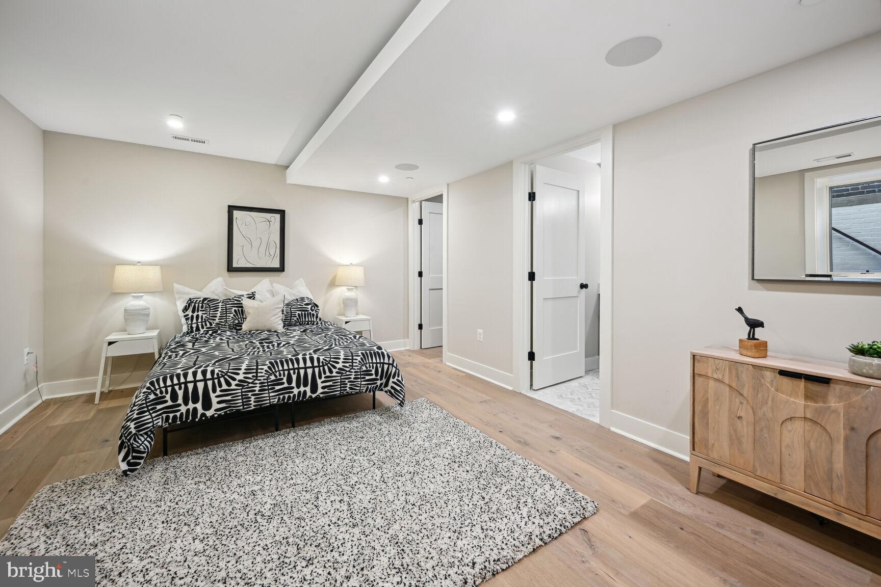 1820 19th Street Northwest, Unit 1 Washington, DC 20009 - Photo 13 of 22 Enormous primary bedroom suite