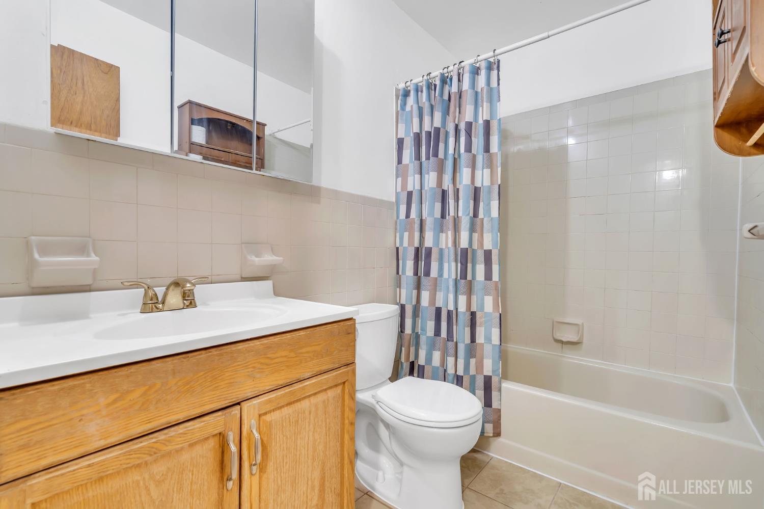 1909 Raspberry Court Edison, NJ 08817 - Photo 14 of 19