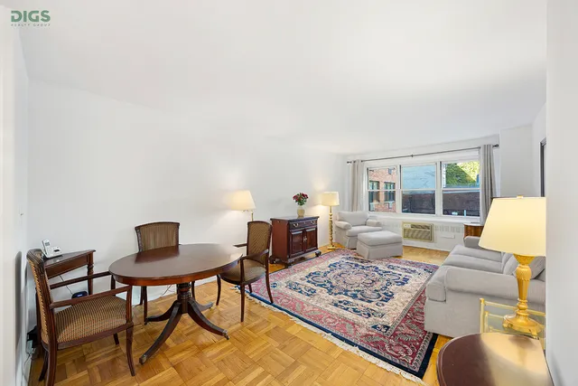 $699,000 | 251 East 51st Street, Unit 3B | Midtown East