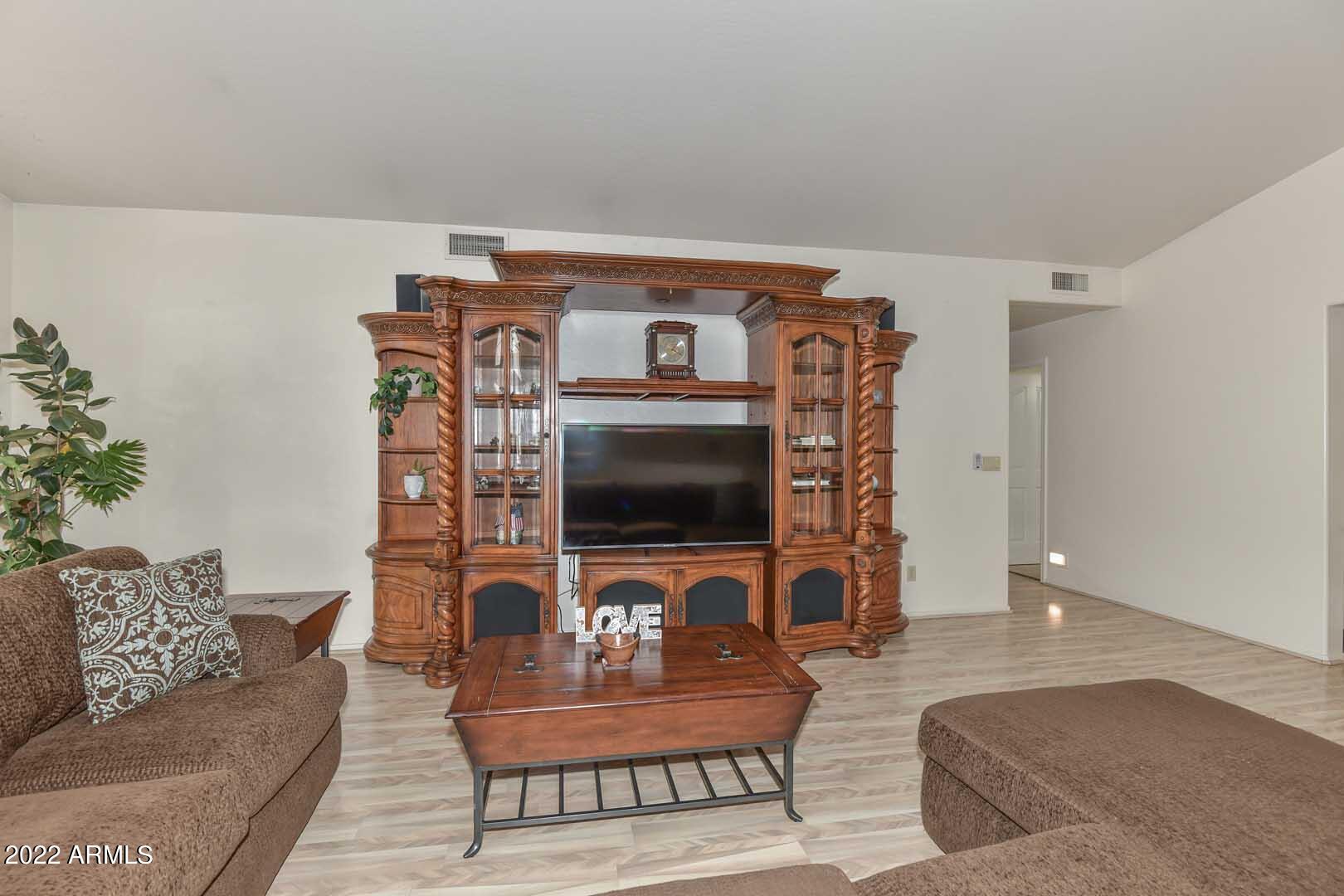 5237 North 106th Avenue Glendale, AZ 85307 - Photo 11 of 75 Family Room3