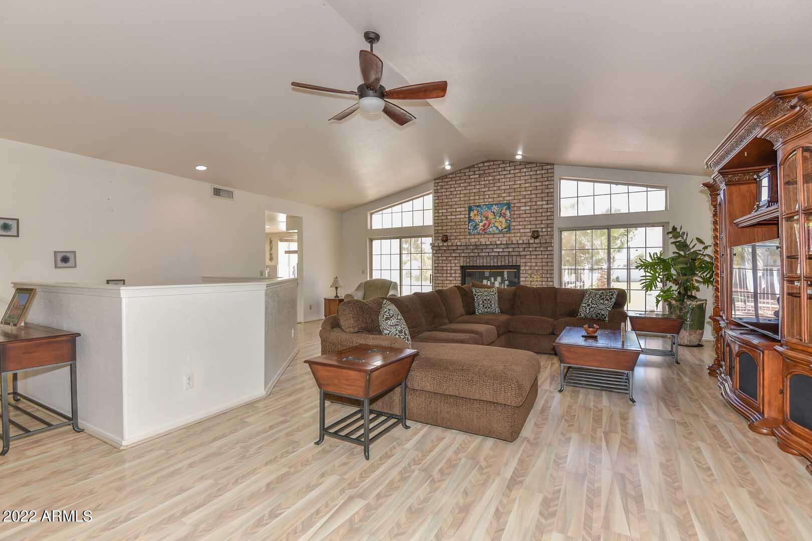5237 North 106th Avenue Glendale, AZ 85307 - Photo 15 of 75 Family Room
