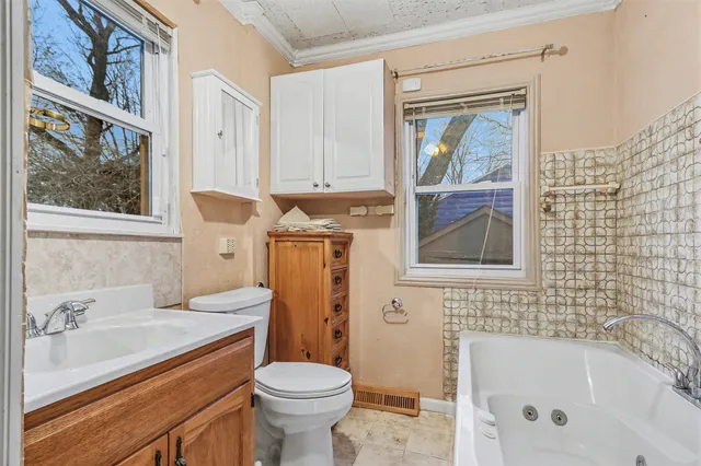 $149,900 | 403 Keyes Drive, Parchment, MI 49004