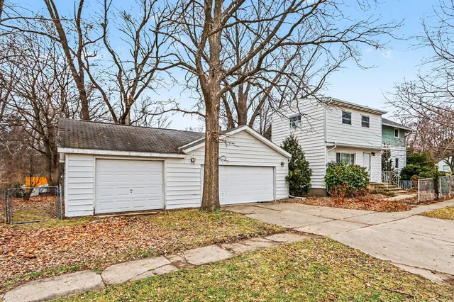 $149,900 | 403 Keyes Drive, Parchment, MI 49004