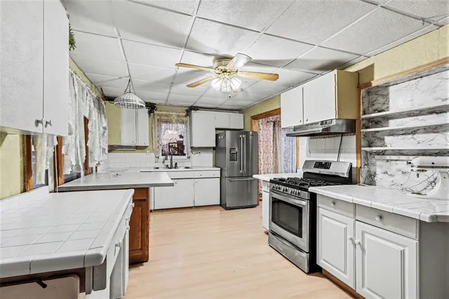 $149,900 | 403 Keyes Drive, Parchment, MI 49004